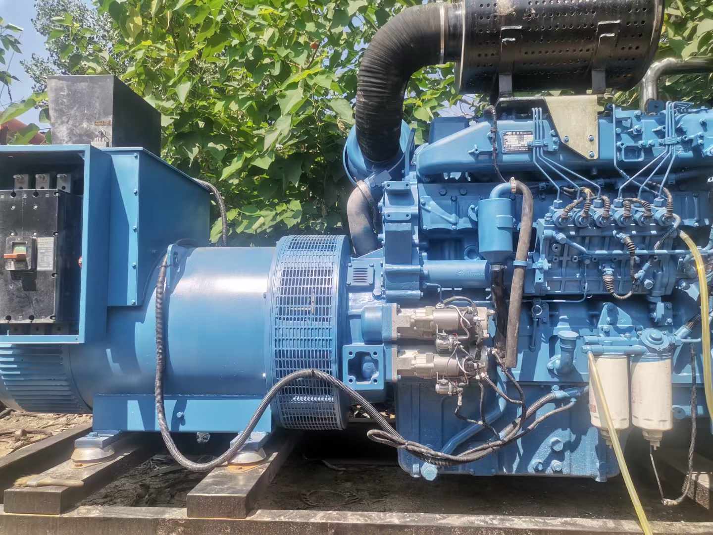 富阳详细说明降低 800kW 柴油发电机输出电流波动的方法
