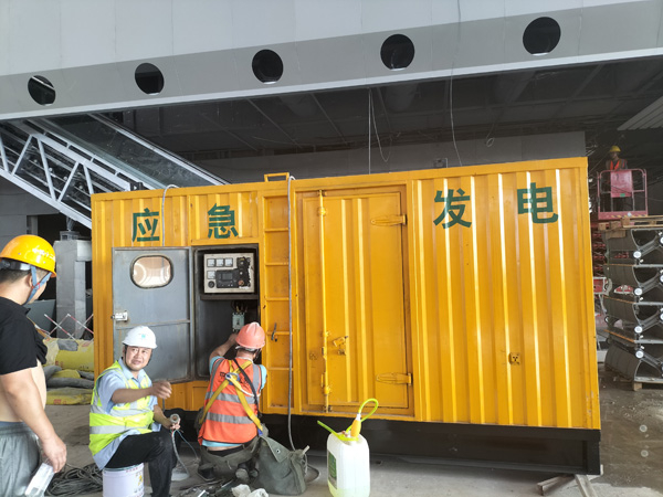 富阳怎样判断空气滤清器是否需要更换？